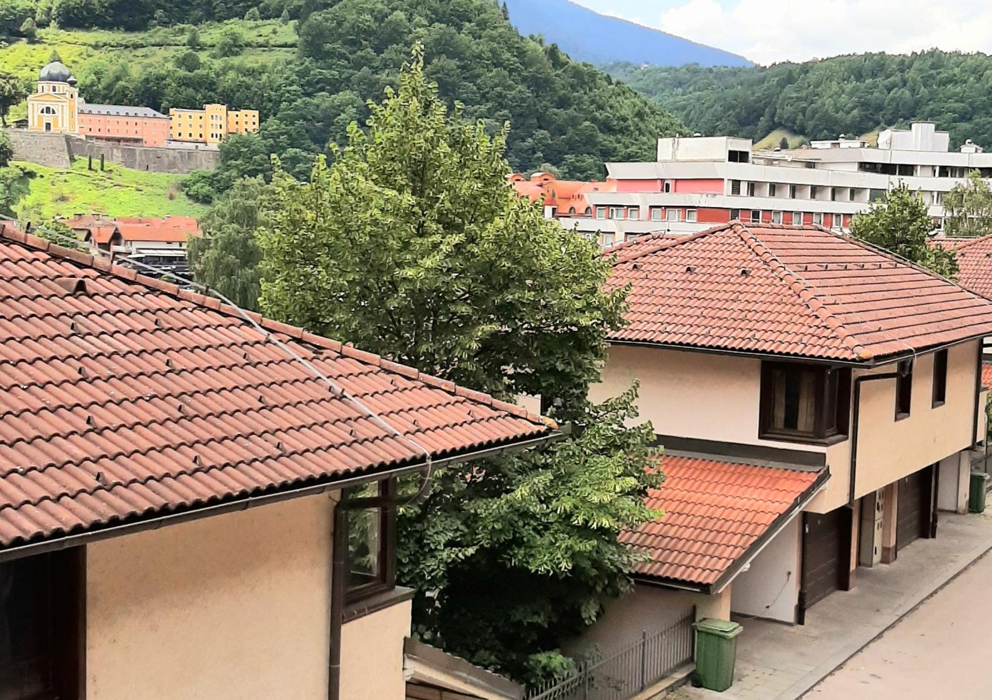 Relax Apartman Fojnica Exterior photo